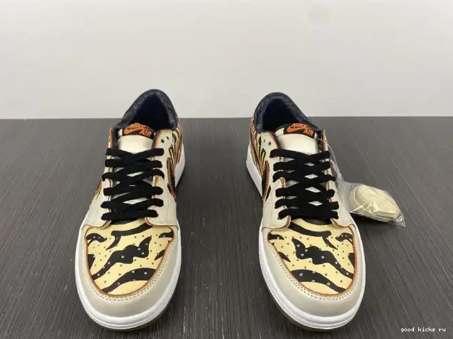 80% Off Sale the Low Tiger OG Jordan Air DH6932-100 of 1 Year 0604